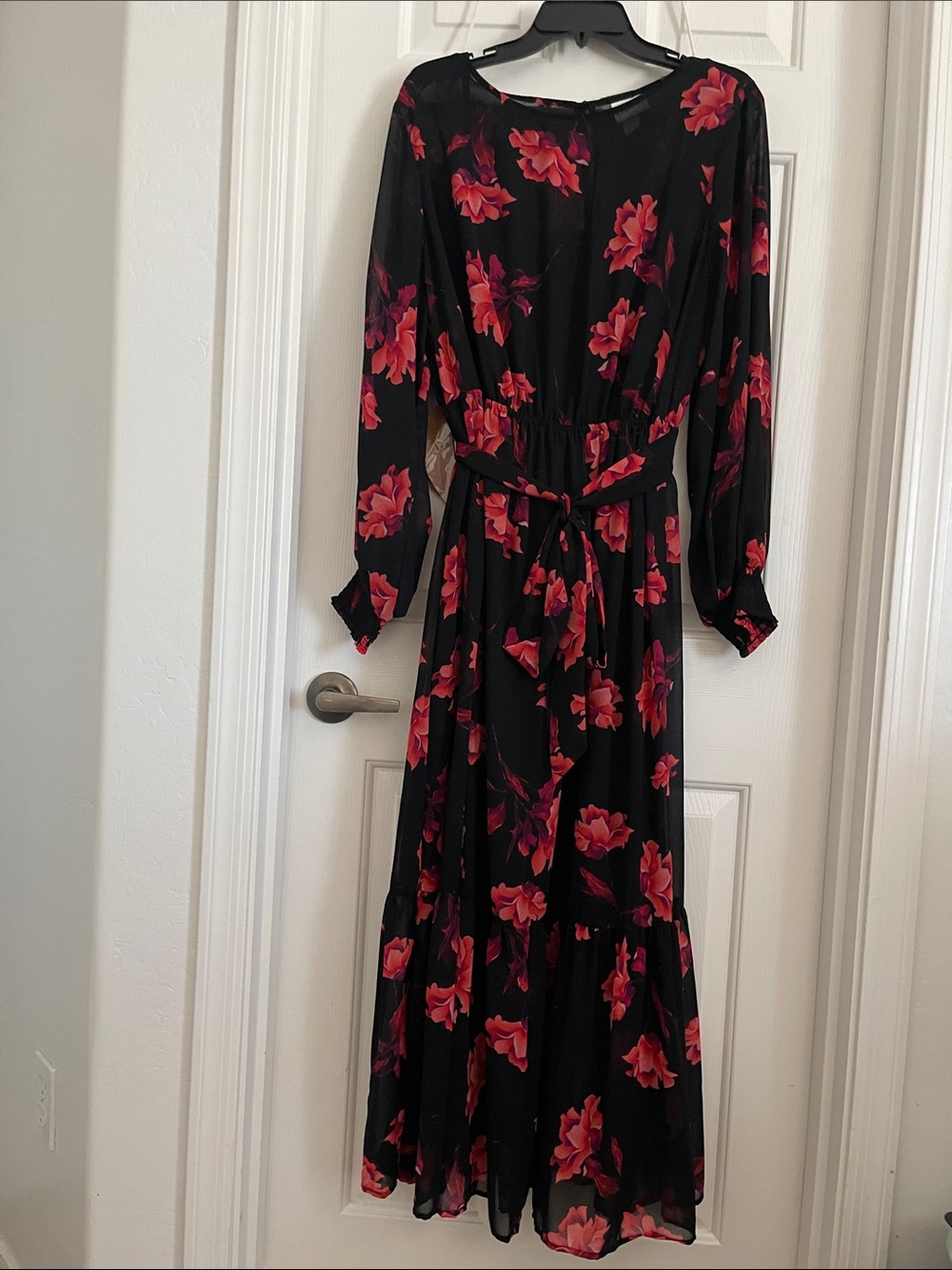 Ava & Viv Black Maxi Dress with Red Floral Print and Tie Waist